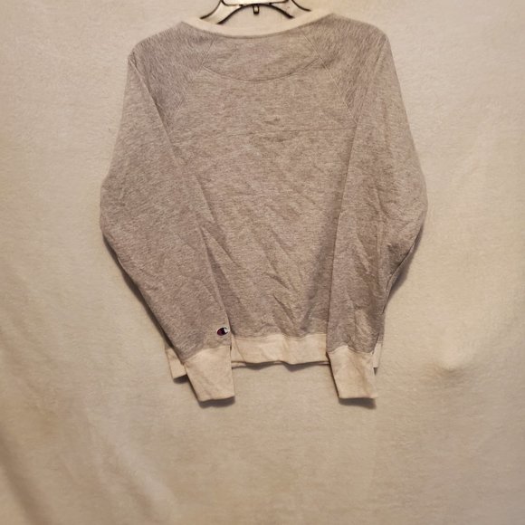 Women's Champion sweatshirt size small - Picture 2 of 2